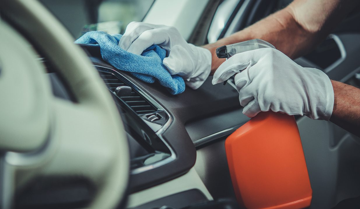 Entenda como funciona a higienização interna automotiva